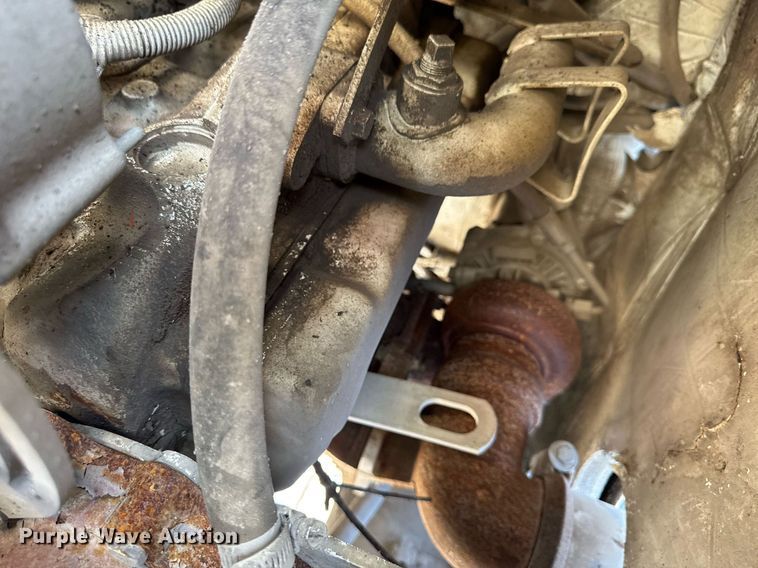 image for item DT0614 1996 Elgin Pelican P Series street sweeper