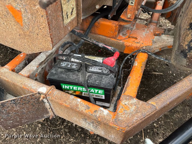 image for item DT0624 2014 Altec DRM12 wood chipper