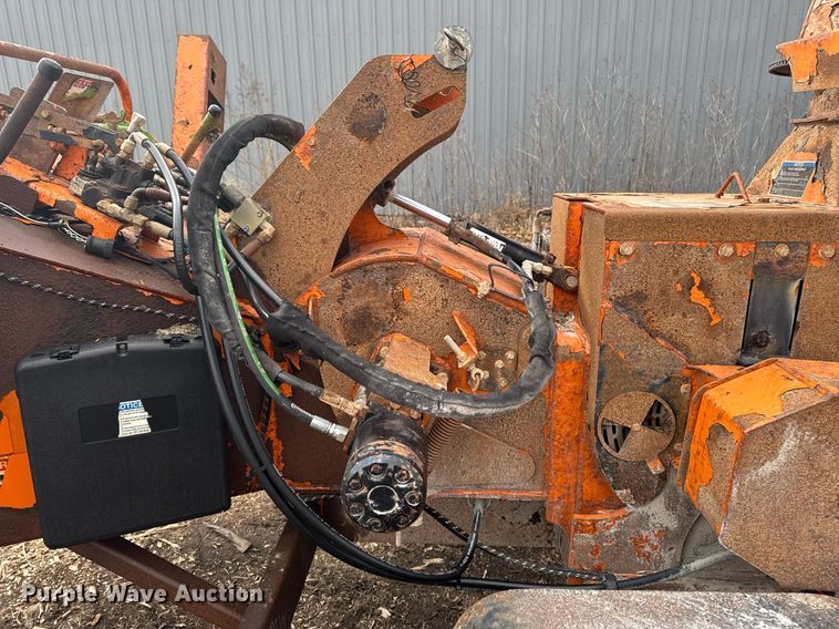 image for item DT0624 2014 Altec DRM12 wood chipper