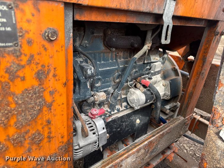 image for item DT0624 2014 Altec DRM12 wood chipper