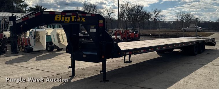 image for item DT0625 2022 Big Tex 22GN-35BK+5MR equipment trailer
