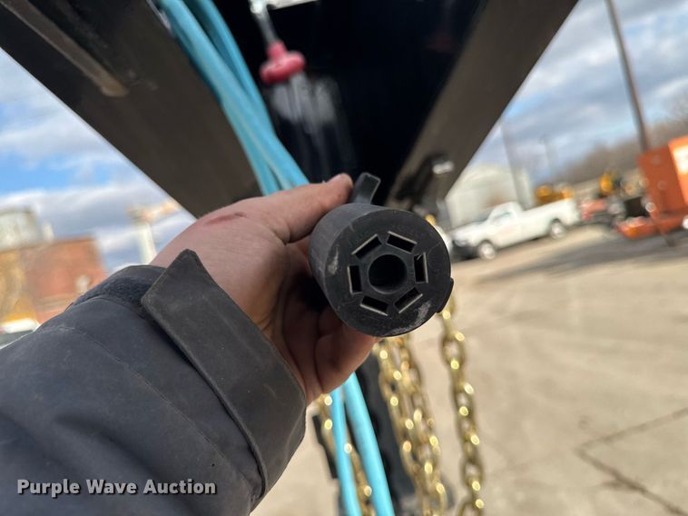 image for item DT0625 2022 Big Tex 22GN-35BK+5MR equipment trailer