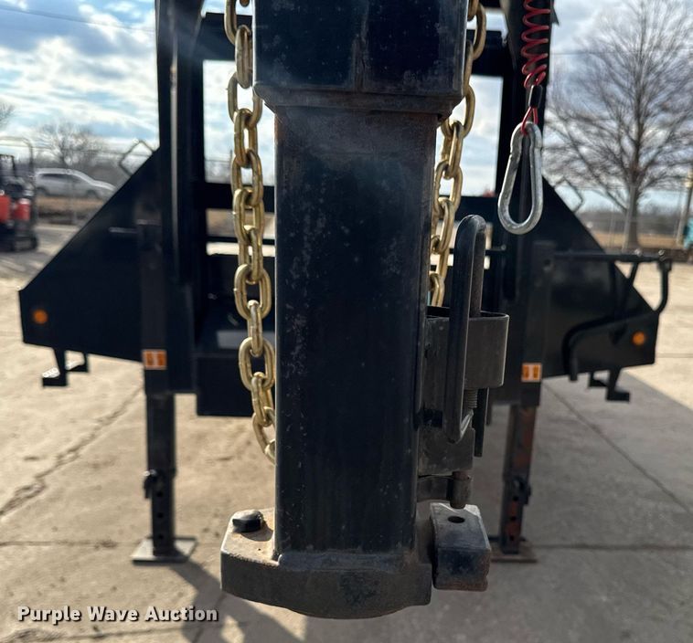 image for item DT0625 2022 Big Tex 22GN-35BK+5MR equipment trailer