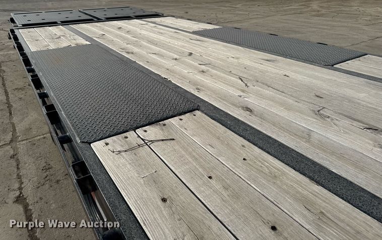 image for item DT0625 2022 Big Tex 22GN-35BK+5MR equipment trailer