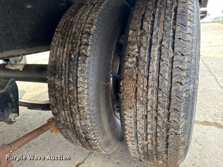 image for item DT0625 2022 Big Tex 22GN-35BK+5MR equipment trailer