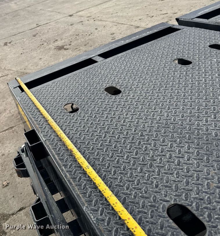 image for item DT0625 2022 Big Tex 22GN-35BK+5MR equipment trailer