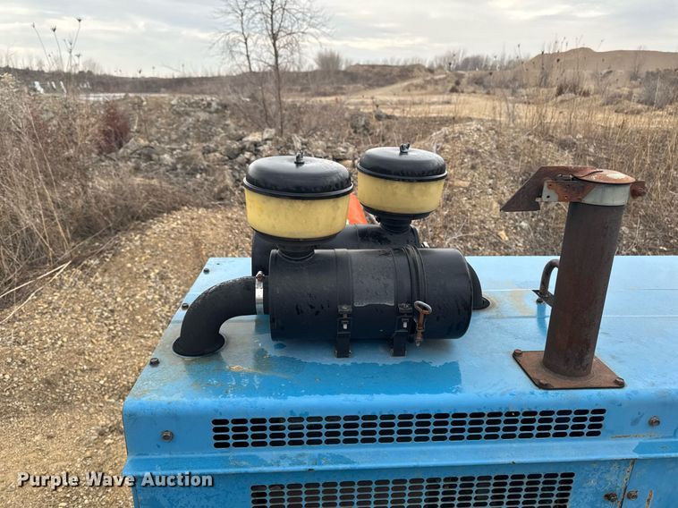 image for item DT0646 Miller Air Pak welder/generator