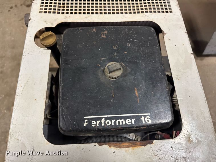 image for item DT0647 Hobart Champion 16 welder