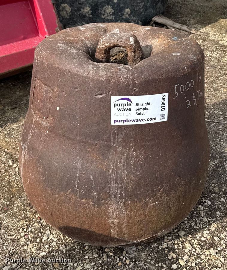 image for item DT0648 Wrecking ball