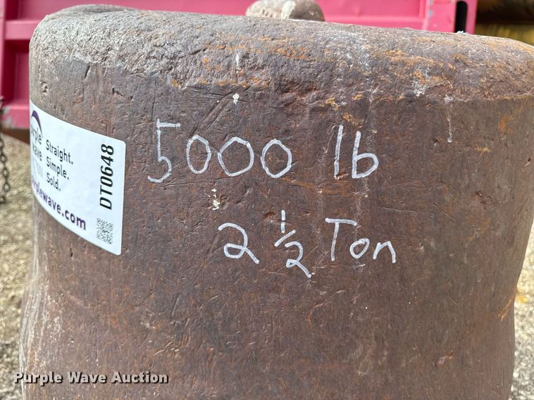 image for item DT0648 Wrecking ball