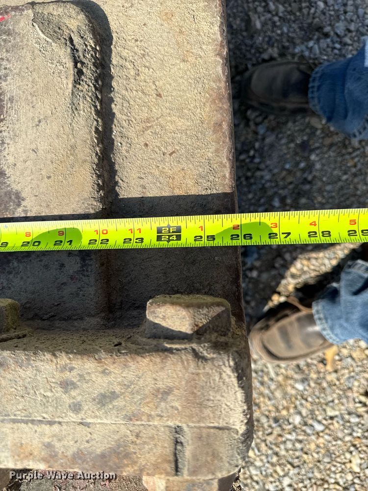 image for item DT0651 Allied 770CS breaker