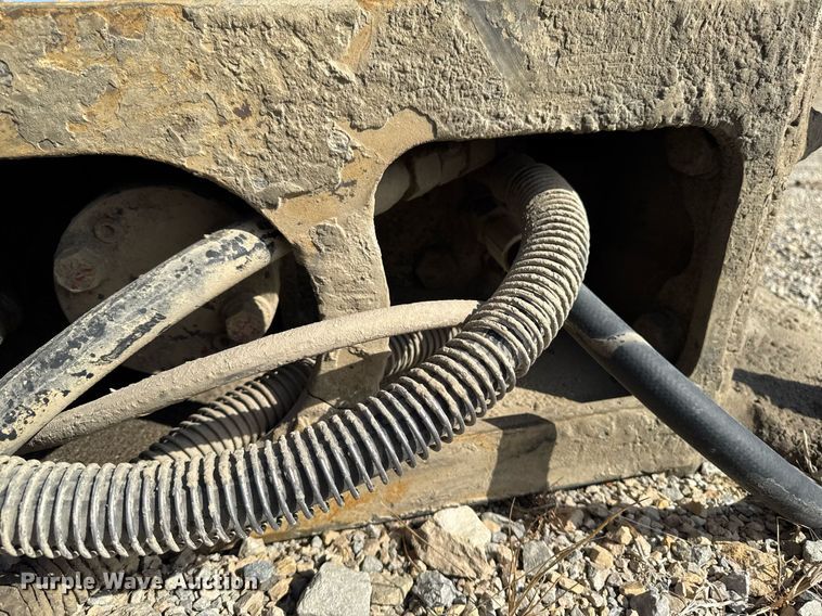 image for item DT0651 Allied 770CS breaker