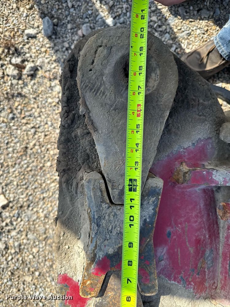 image for item DT0651 Allied 770CS breaker