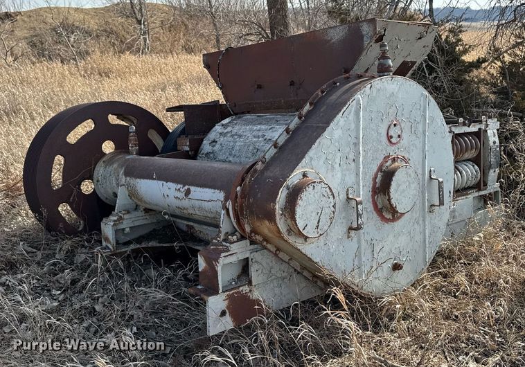image for item DT0652 Cedarapids roll crusher