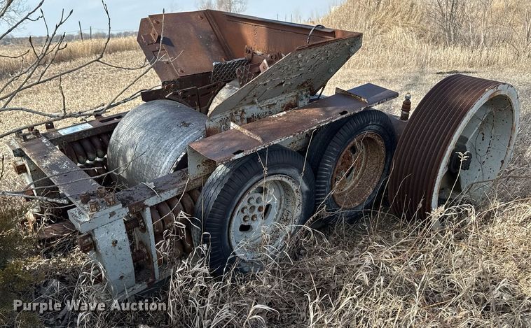 image for item DT0652 Cedarapids roll crusher
