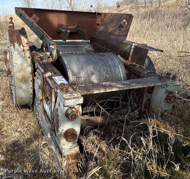image for item DT0652 Cedarapids roll crusher