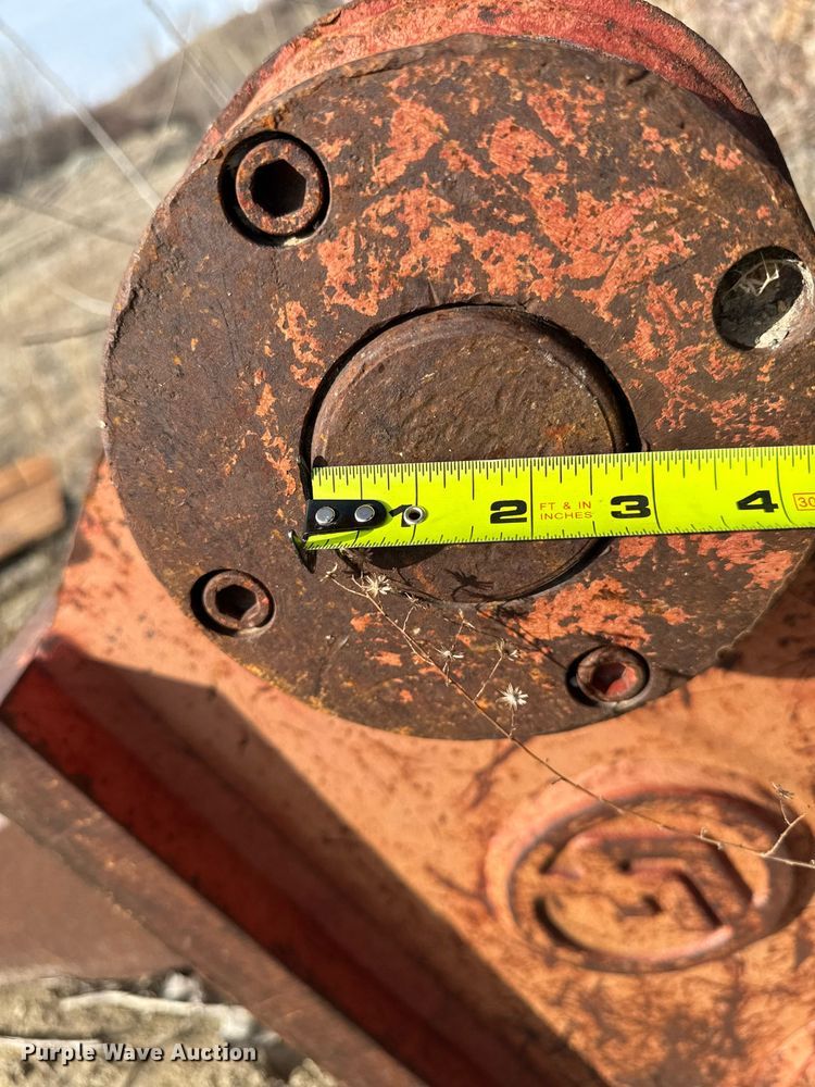 image for item DT0654 Central Fabrication LS3400 C 2 ripper