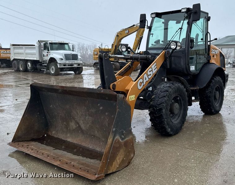 image for item DT0668 2017 Case 321F wheel loader