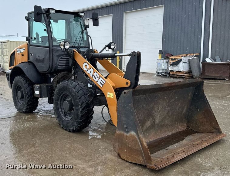 image for item DT0668 2017 Case 321F wheel loader
