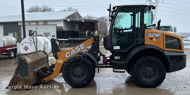 image for item DT0668 2017 Case 321F wheel loader