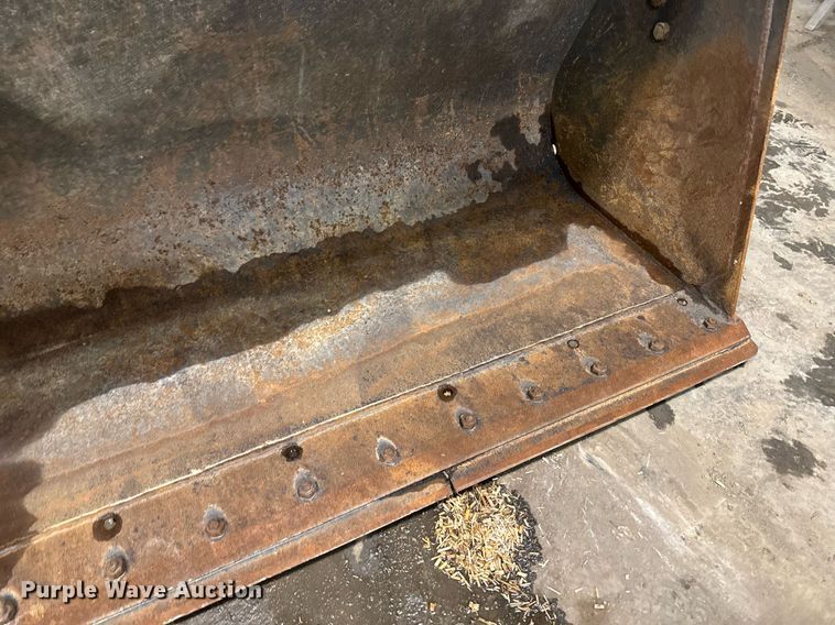 image for item DT0668 2017 Case 321F wheel loader