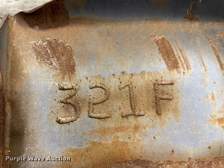 image for item DT0668 2017 Case 321F wheel loader