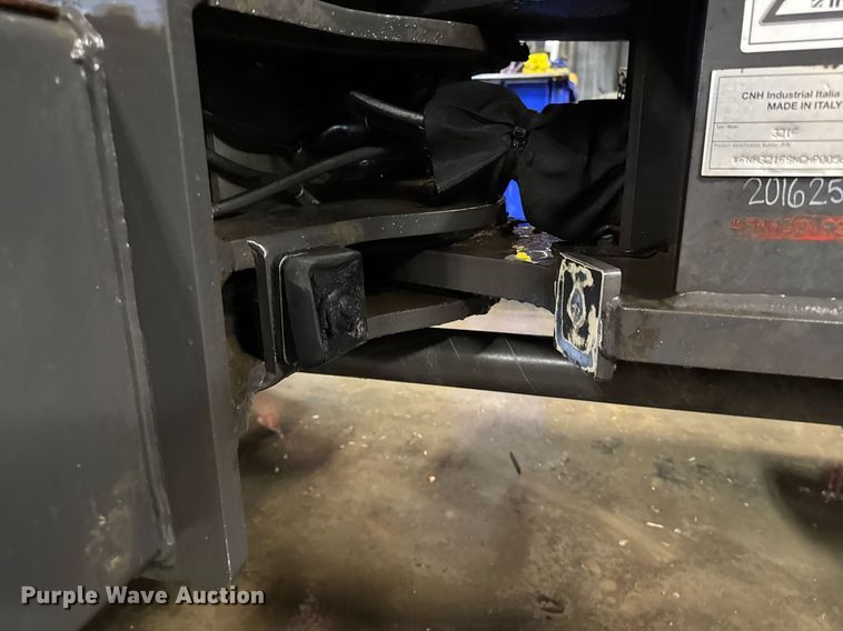 image for item DT0668 2017 Case 321F wheel loader