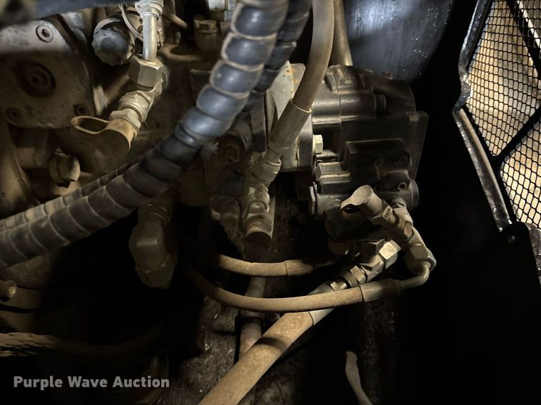 image for item DT0668 2017 Case 321F wheel loader