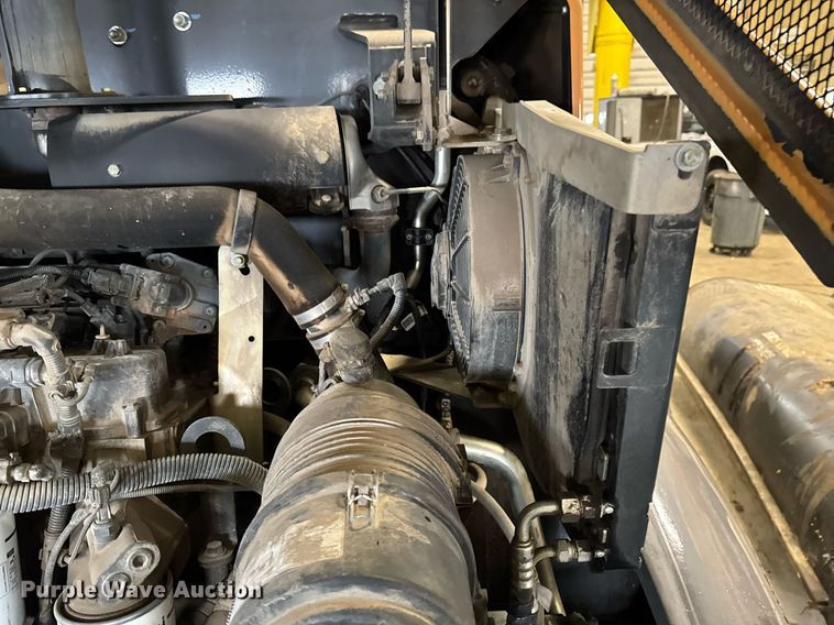 image for item DT0668 2017 Case 321F wheel loader