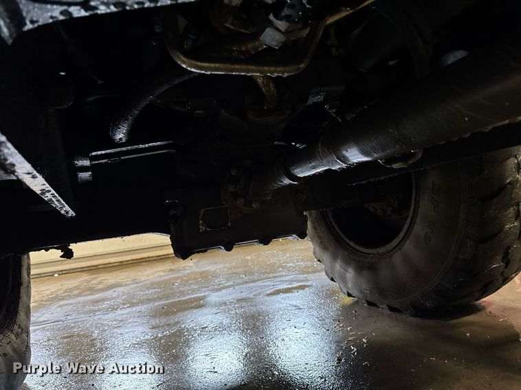 image for item DT0668 2017 Case 321F wheel loader