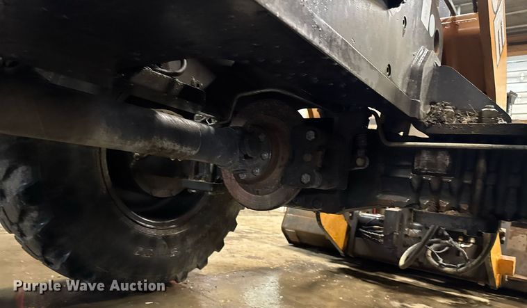 image for item DT0668 2017 Case 321F wheel loader