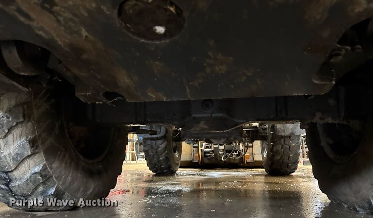 image for item DT0668 2017 Case 321F wheel loader