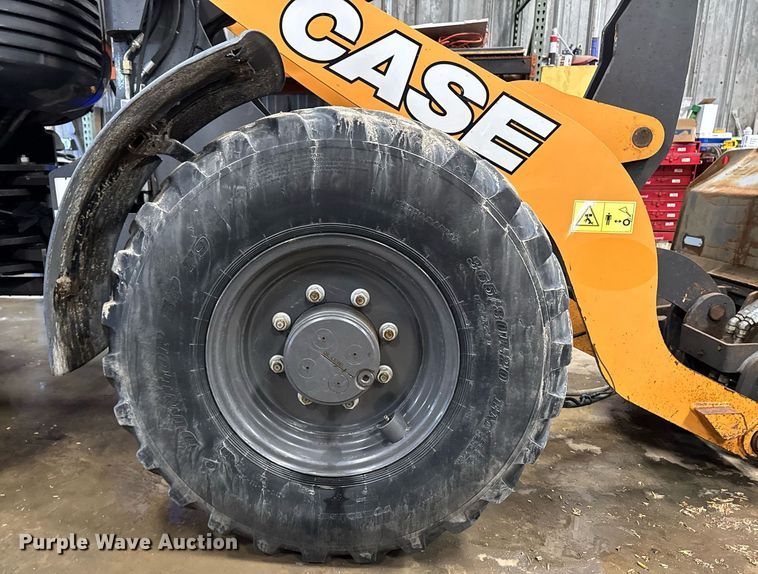 image for item DT0668 2017 Case 321F wheel loader