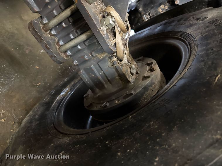 image for item DT0668 2017 Case 321F wheel loader