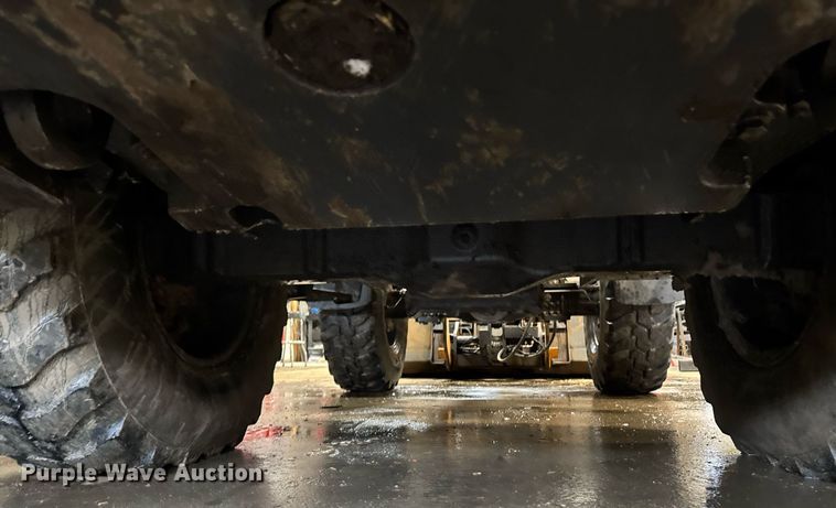 image for item DT0668 2017 Case 321F wheel loader