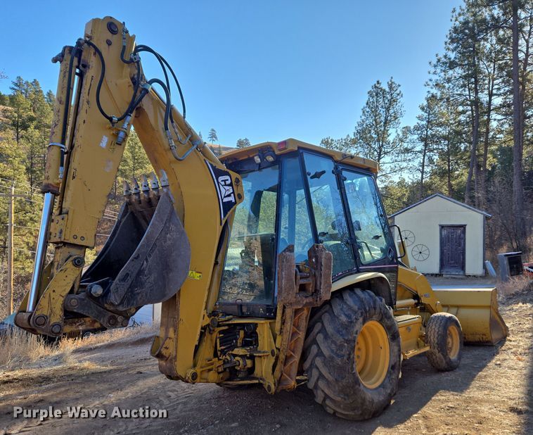 image for item DT7053 2004 Caterpillar 420D backhoe