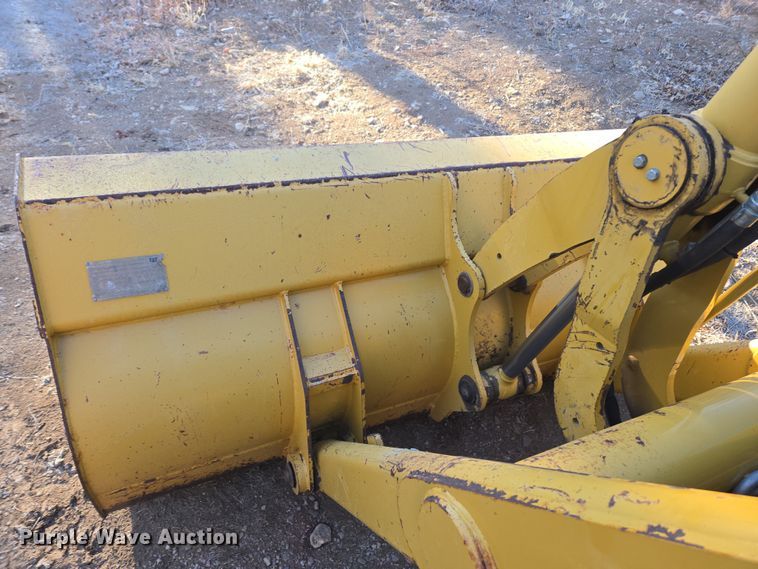 image for item DT7053 2004 Caterpillar 420D backhoe
