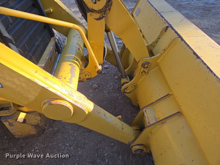 image for item DT7053 2004 Caterpillar 420D backhoe