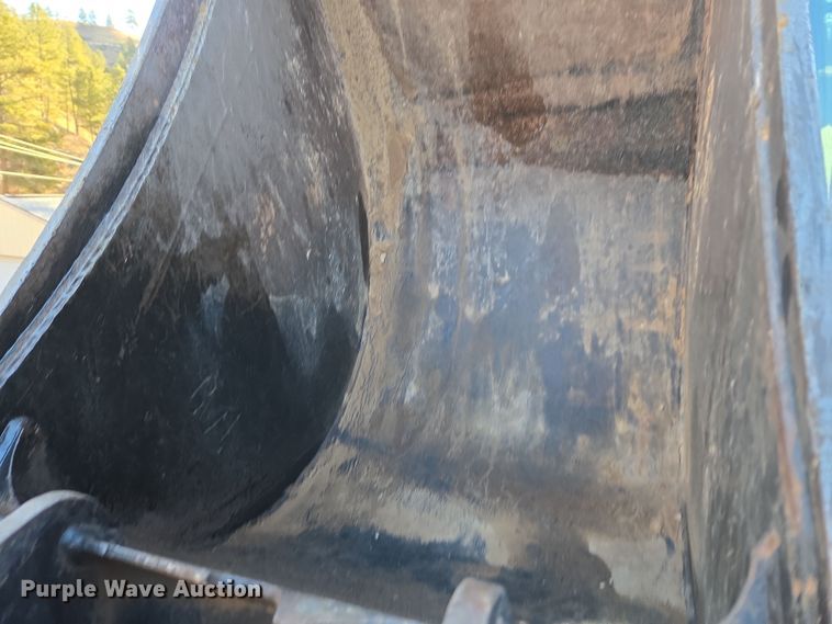 image for item DT7053 2004 Caterpillar 420D backhoe