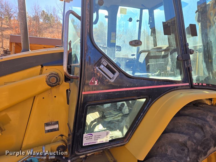 image for item DT7053 2004 Caterpillar 420D backhoe