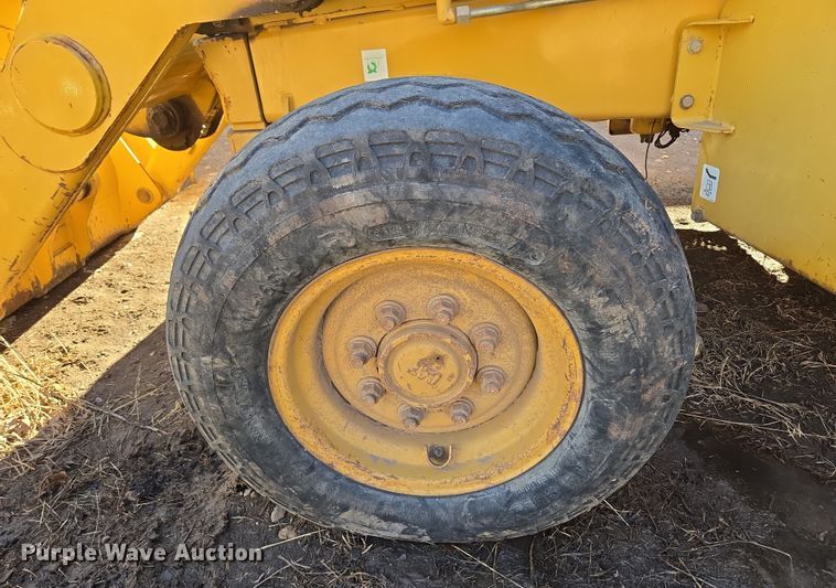 image for item DT7053 2004 Caterpillar 420D backhoe