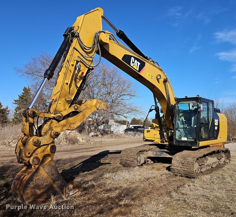 image for item DT7622 2016 Caterpillar 323FL excavator