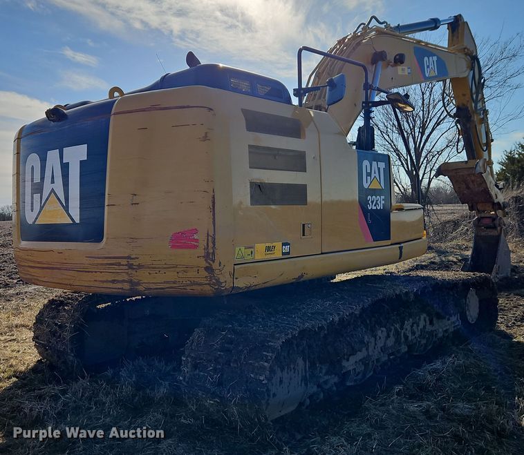 image for item DT7622 2016 Caterpillar 323FL excavator