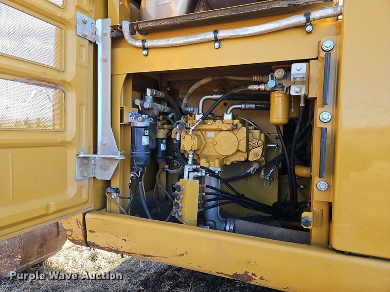 image for item DT7622 2016 Caterpillar 323FL excavator