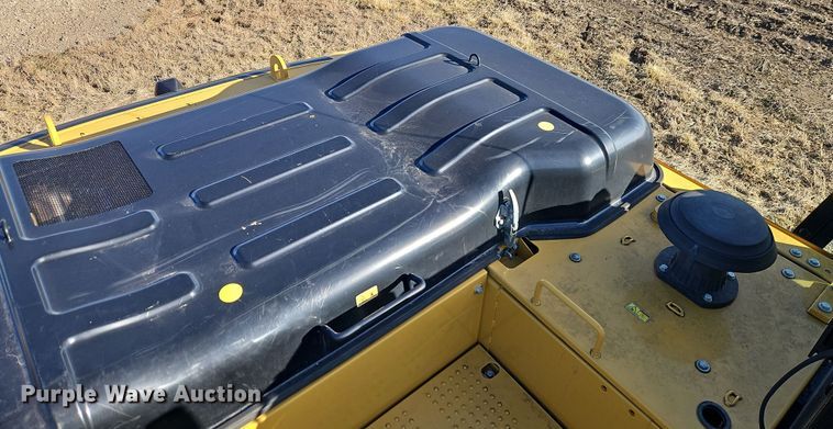 image for item DT7622 2016 Caterpillar 323FL excavator