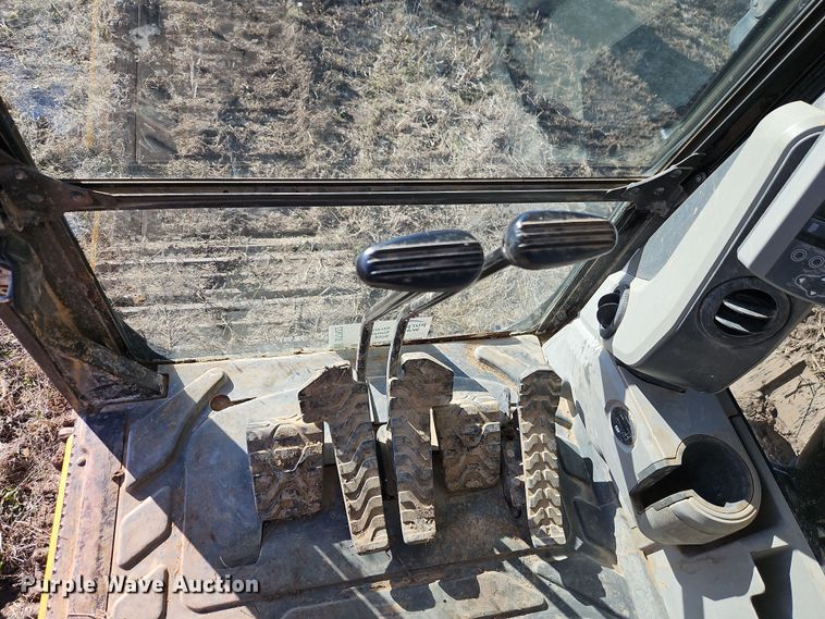 image for item DT7622 2016 Caterpillar 323FL excavator