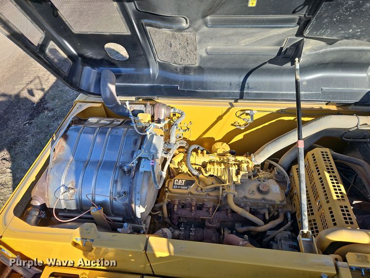 image for item DT7622 2016 Caterpillar 323FL excavator