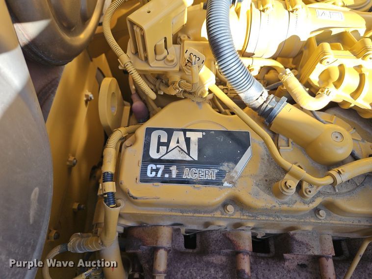 image for item DT7622 2016 Caterpillar 323FL excavator