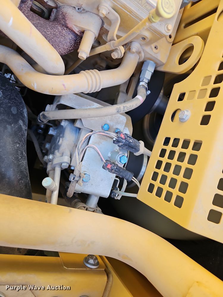 image for item DT7622 2016 Caterpillar 323FL excavator