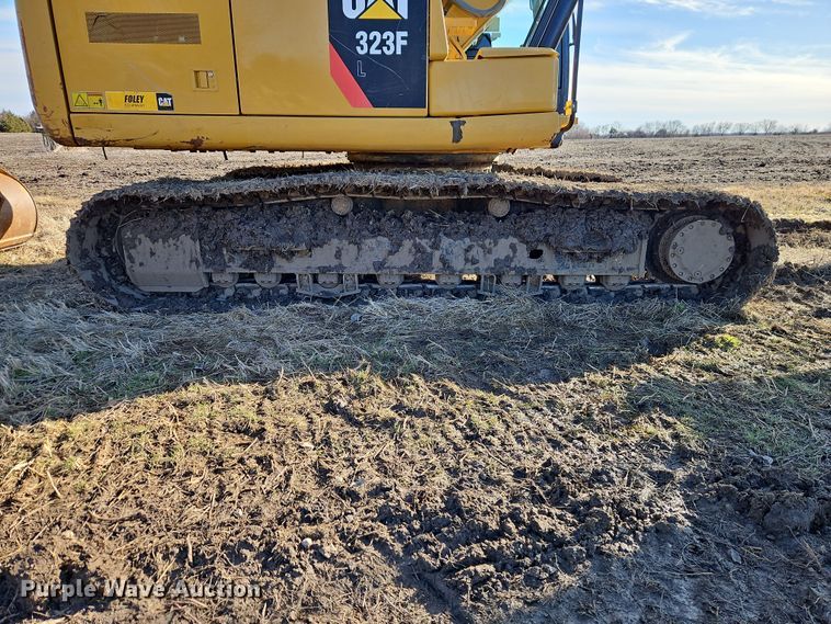 image for item DT7622 2016 Caterpillar 323FL excavator